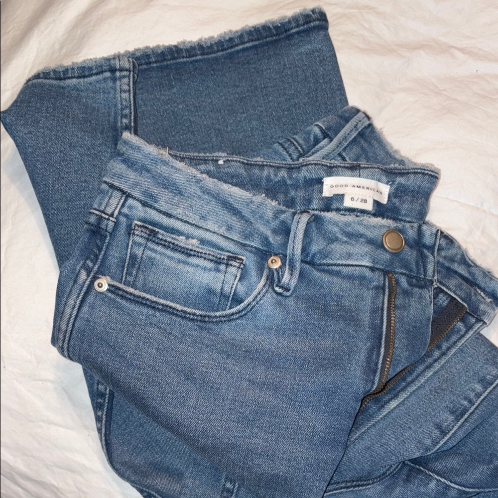 Good American Blue Skinny Jeans with Classic Indigo Wash